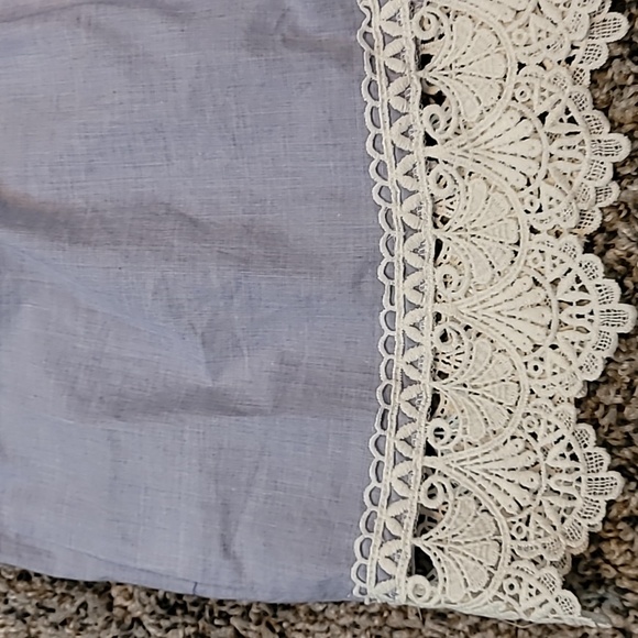 NWT EXPRESS chambray with lace detail 100% cotton tank - Picture 4 of 11